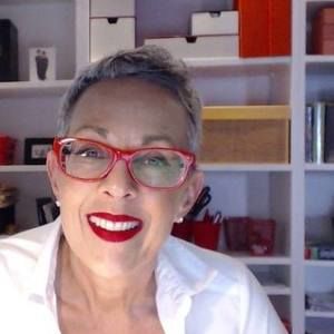 Meet your Posher, Carolyn